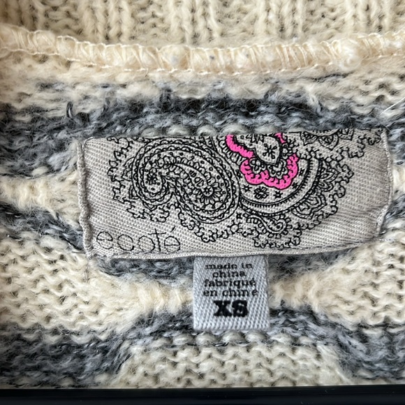 Ecoté Sweater - XS - Picture 4 of 5